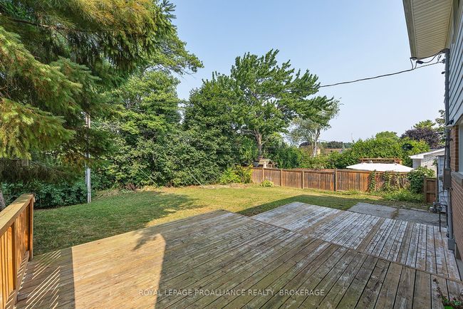 167 Braemar Rd, House other with 6 bedrooms, 3 bathrooms and 3 parking in Kingston ON | Image 5