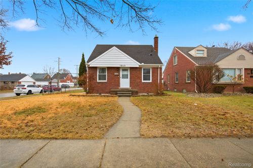 1860 Denwood St, Dearborn, MI, 48128-1154 | Card Image