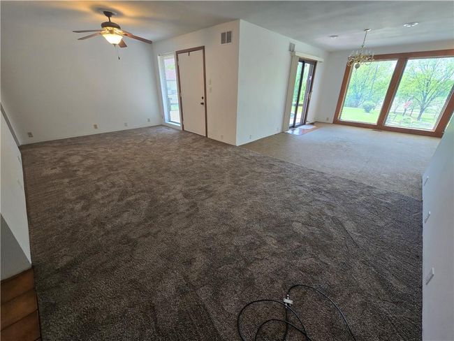 33295 Bethel Church Rd, House other with 3 bedrooms, 3 bathrooms and null parking in Osawatomie KS | Image 5