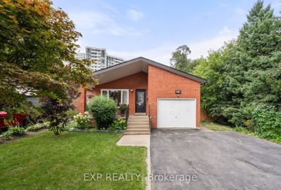 4135 Hickory Dr, House other with 3 bedrooms, 4 bathrooms and 7 parking in Mississauga ON | Image 1