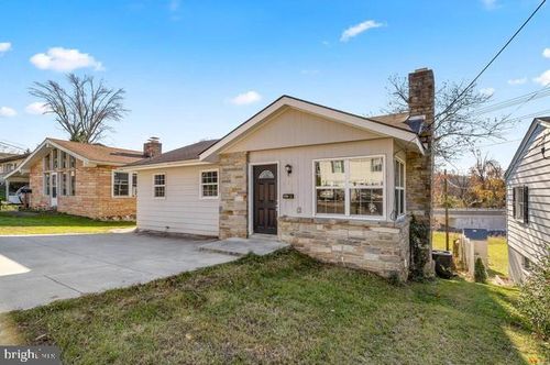 704 Brunswick St, BRUNSWICK, MD, 21716-1013 | Card Image