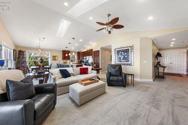 L3F - 6011 E Harbor Rd, Condo with 3 bedrooms, 2 bathrooms and 1 parking in Marblehead OH | Image 9