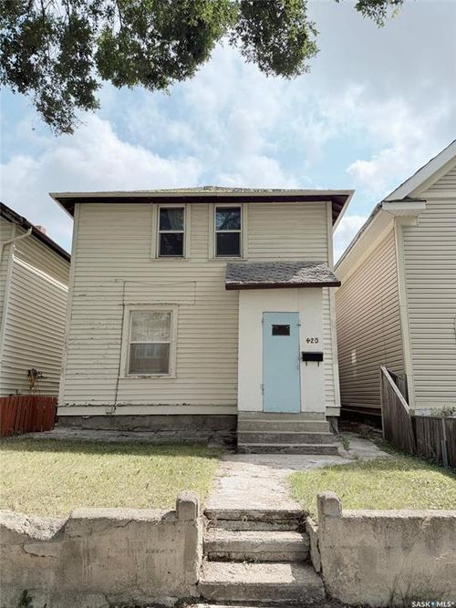 420 Av J N, Saskatoon, SK, S7L2K3 | Card Image