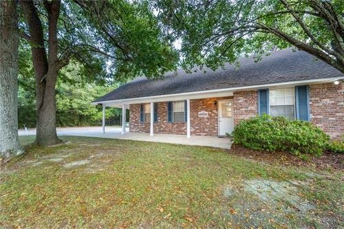 21 Herwig Bluff Rd, Slidell, LA, 70461-5040 | Card Image