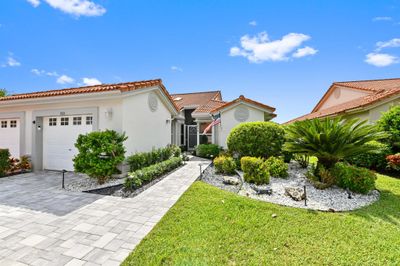 7618 Seafoam Court, Home with 3 bedrooms, 2 bathrooms and null parking in Boynton Beach FL | Image 2