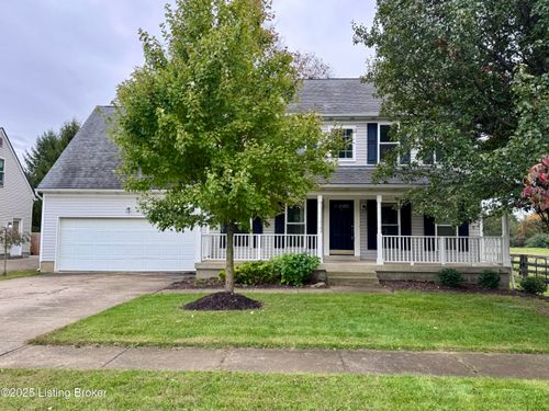 3901 Fairfield Meadows Dr, Louisville, KY, 40245-7413 | Card Image