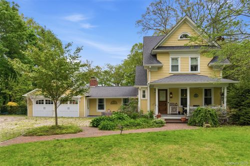 32 Timberline Dr, Huntington, NY, 11743-5145 | Card Image