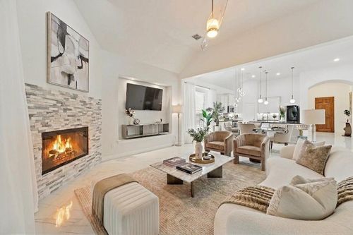 2801 White Rock Creek Dr, Mckinney, TX, 75072-7192 | Card Image