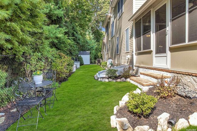 136 Mccarthy Ln, House other with 3 bedrooms, 2 bathrooms and null parking in Great River NY | Image 28