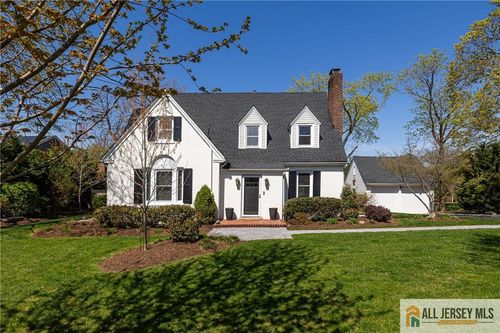 25 Hillcrest Dr, Piscataway, NJ, 08854-5801 | Card Image