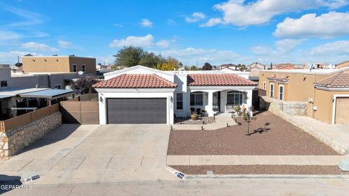 724 Paseo Sereno Dr, El Paso, TX, 79928-8431 | Card Image
