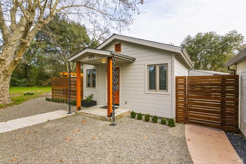 289-291 W Thomson Avenue, Sonoma, CA, 95476 | Card Image