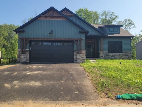 12 Carmellas Cir, Baldwinsville, NY, 13027 | Card Image