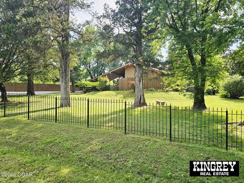 9178 Se 72nd Ter, Baxter Springs, KS, 66713-3175 | Card Image