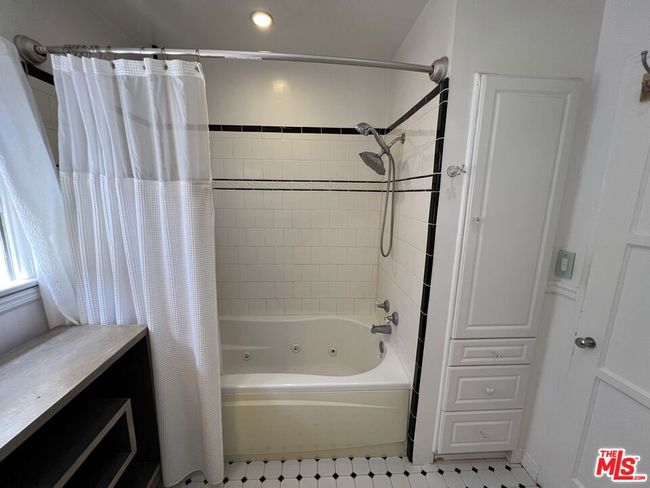 4209 E Theresa St, House other with 2 bedrooms, 1 bathrooms and null parking in Long Beach CA | Image 16