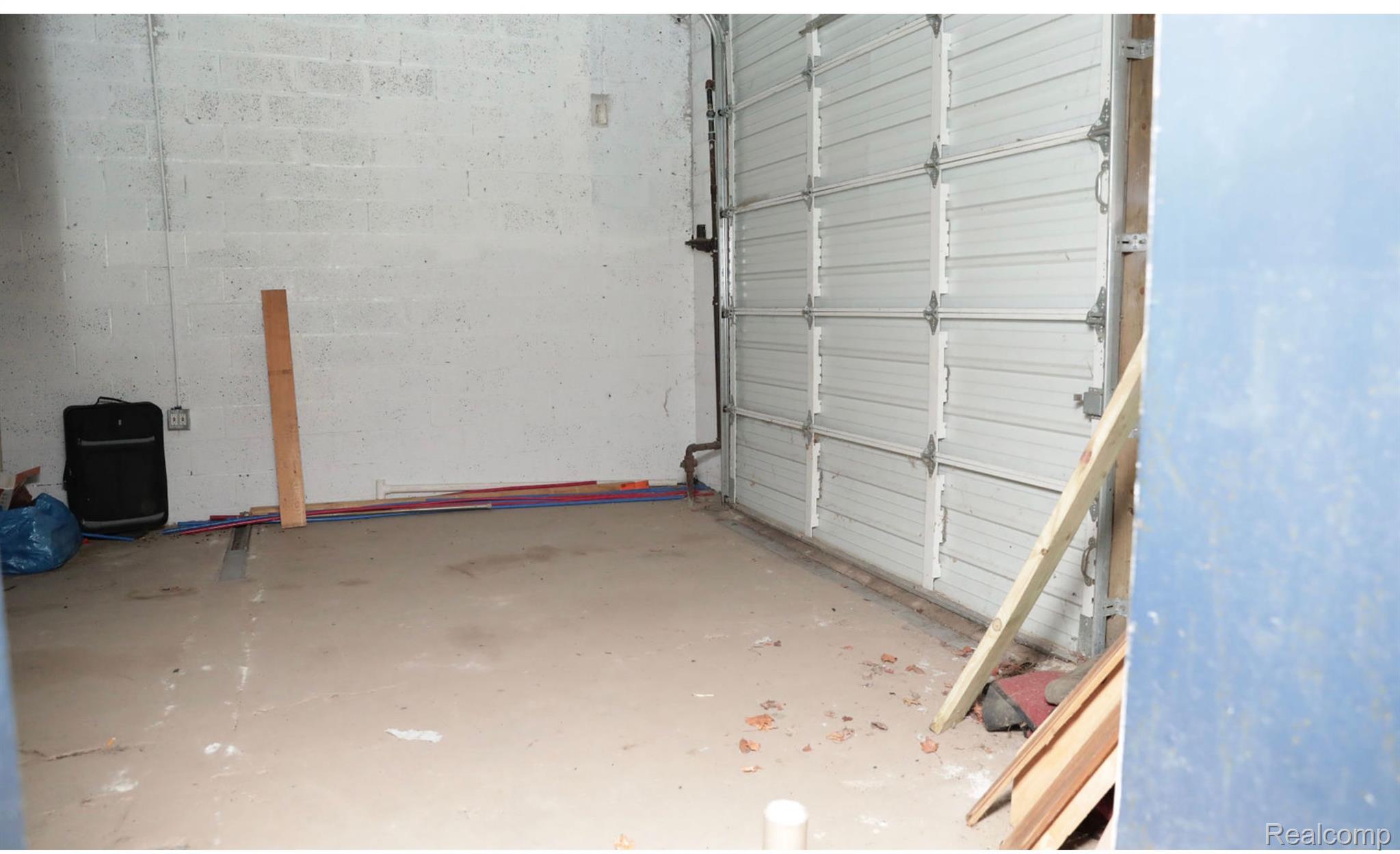 Commercial Sale in Detroit 4