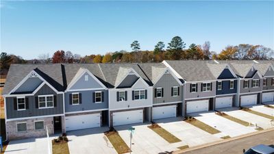 11639 Chatham Drive, Townhouse with 3 bedrooms, 2 bathrooms and null parking in Hampton GA | Image 2