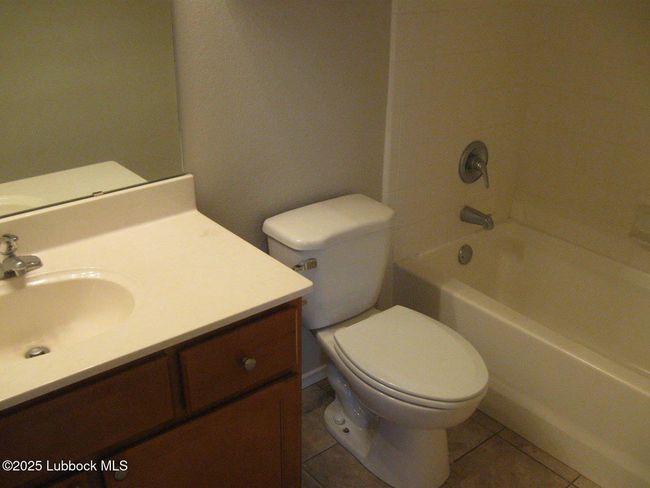 APT-6 - 2106 Main St, Condo with 2 bedrooms, 3 bathrooms and null parking in Lubbock TX | Image 10