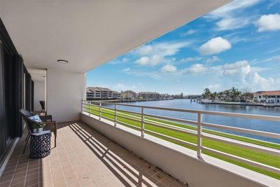 104 - 6250 Kipps Colony Court, Condo with 3 bedrooms, 2 bathrooms and null parking in Gulfport FL | Image 2