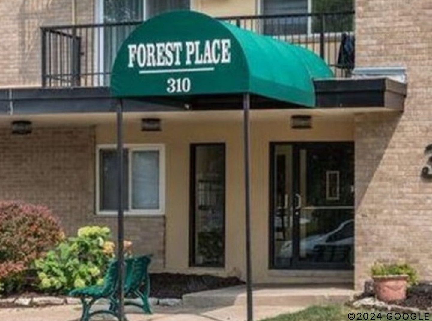 Residential Lease in Forest Park