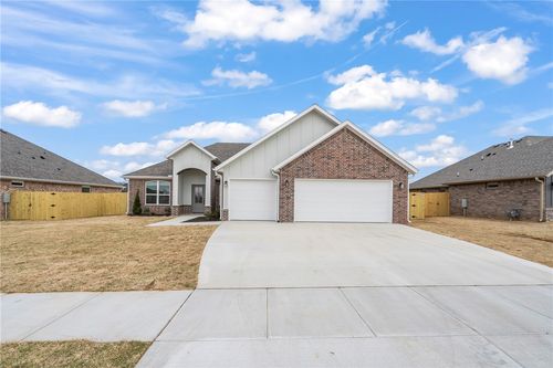124 N Panther Ave, Farmington, AR, 72730-4038 | Card Image