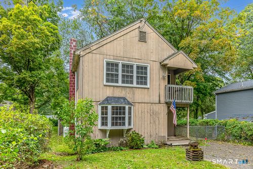 400 Hidden Lake Rd, Higganum, CT, 06441-4542 | Card Image