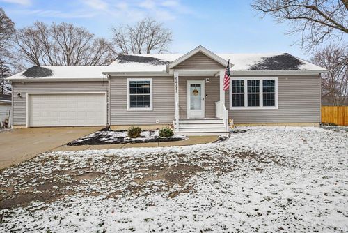 54753 Bradley St, Elkhart, IN, 46514-9725 | Card Image