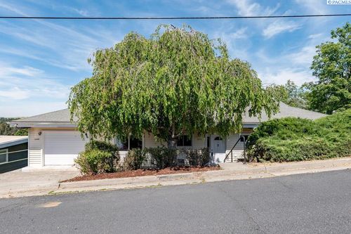 1640 Ne Upper Dr, Pullman, WA, 99163-4309 | Card Image