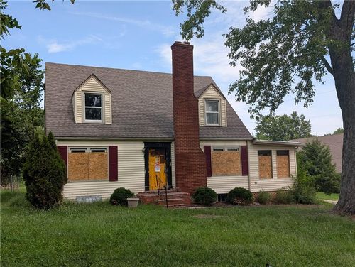 222 43rd St, Kansas City, MO, 64116-2117 | Card Image