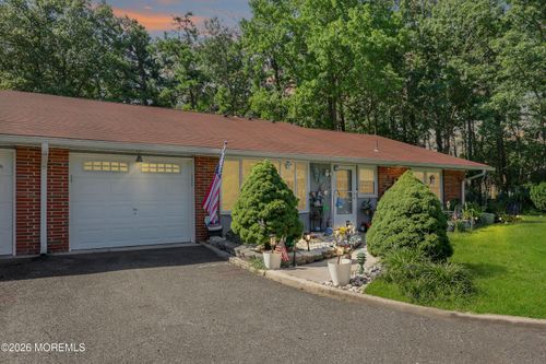 457A Portsmouth Dr, Lakewood, NJ, 08701-7828 | Card Image