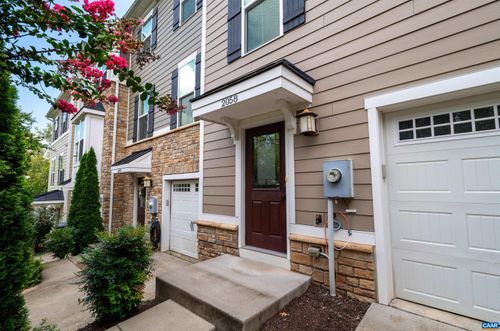2058 Bethpage Ct, CHARLOTTESVILLE, VA, 22901-3245 | Card Image