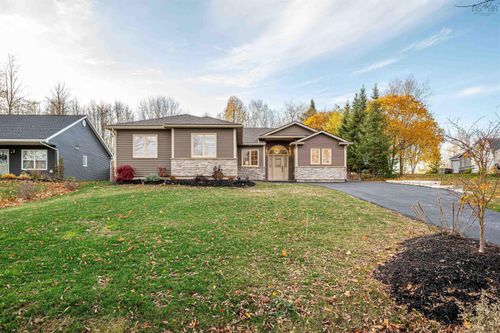 {{alt}} | Card Image