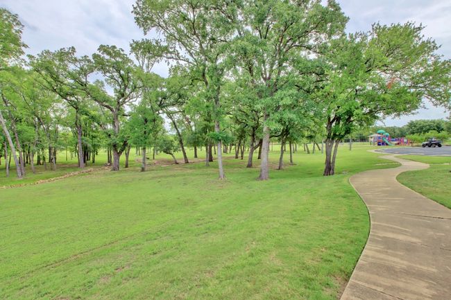 323 Chisholm Trl, House other with 4 bedrooms, 3 bathrooms and null parking in Bastrop TX | Image 31
