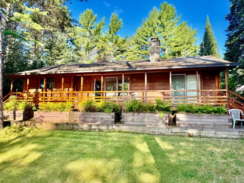 660 Bloom Rd, Eagle River, WI, 54521-9105 | Card Image