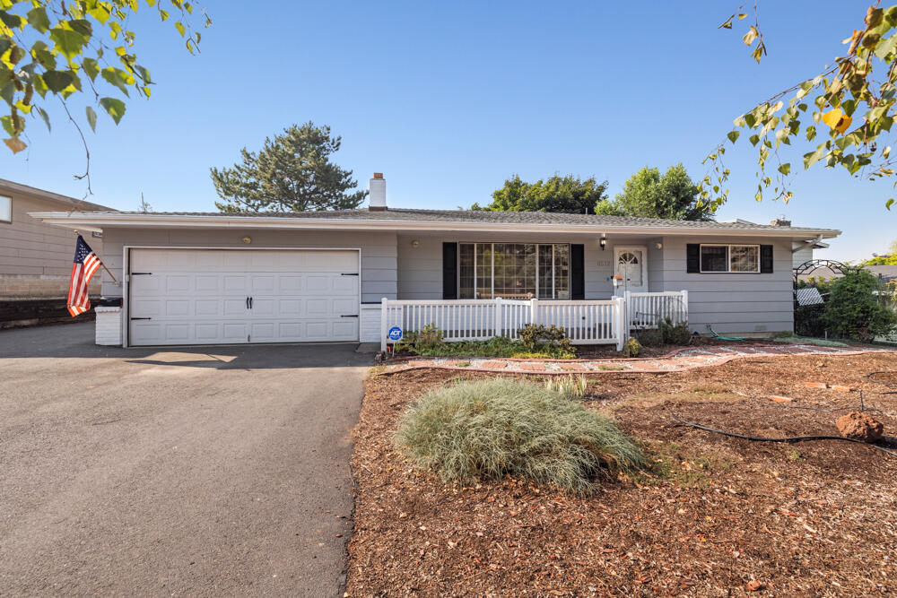 Climax Ave, Klamath Falls, OR 97603