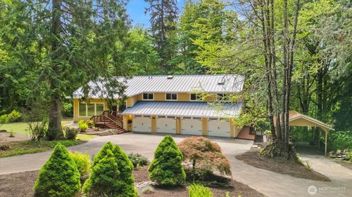 23811 Ne 43rd St, Redmond, WA, 98053-8423 | Card Image
