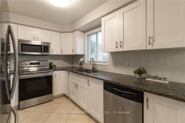 788 Grandview St N, House other with 7 bedrooms, 4 bathrooms and 3 parking in Oshawa ON | Image 11