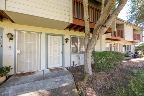 1026 Eleanor Ave, Rohnert Park, CA, 94928-1844 | Card Image