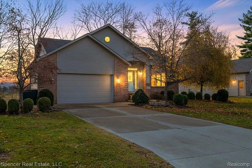 10250 Mill Pointe Dr, Goodrich, MI, 48438-9312 | Card Image