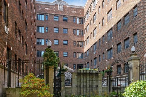 apt-304-79 Western Ave N, Saint Paul, MN, 55102-4626 | Card Image