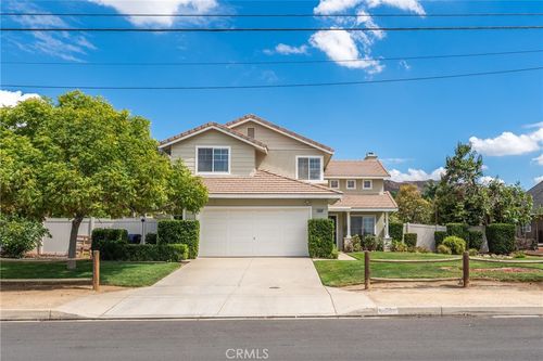 13559 Fremont St, Yucaipa, CA, 92399-5522 | Card Image