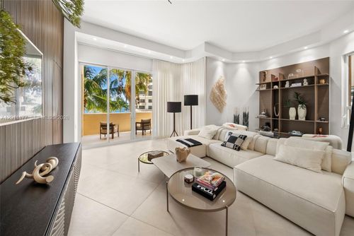 408-808 Brickell Key Dr, Miami, FL, 33131-2684 | Card Image