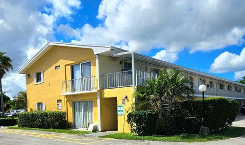 apt-e47-1501 Crescent Cir, Lake Park, FL, 33403-2268 | Card Image