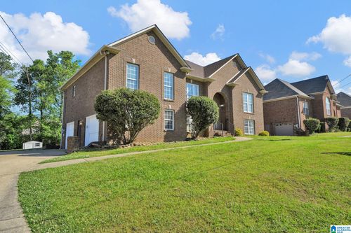 420 Newberry Dr, PLEASANT GROVE, AL, 35127-1626 | Card Image