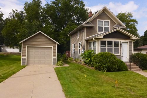 227 S Piety St, Ellsworth, WI, 54011-9111 | Card Image