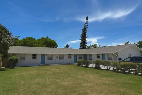 apt-1-125 W 17th St, Riviera Beach, FL, 33404-6139 | Card Image