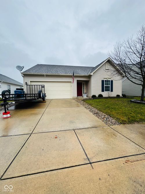 8045 Retreat Lane, Indianapolis, IN, 46259 | Card Image