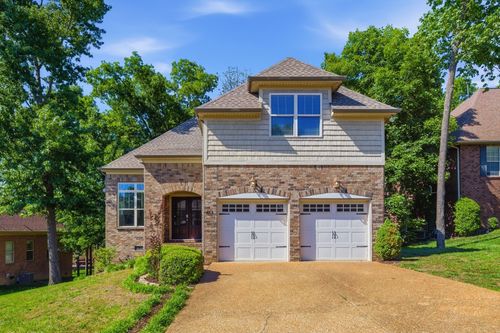 4118 Oakstone Dr, Smyrna, TN, 37167-8405 | Card Image