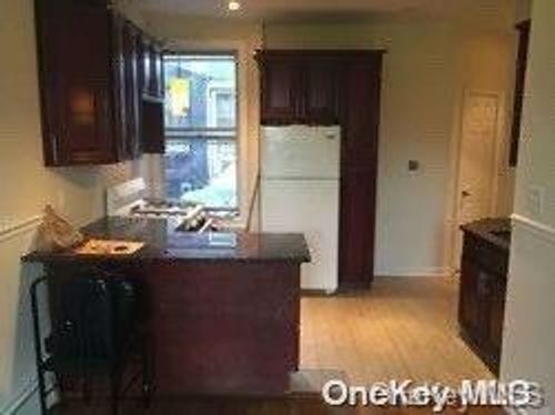 2r-211 Jamaica Ave, Queens Village, NY, 11428-1621 | Card Image