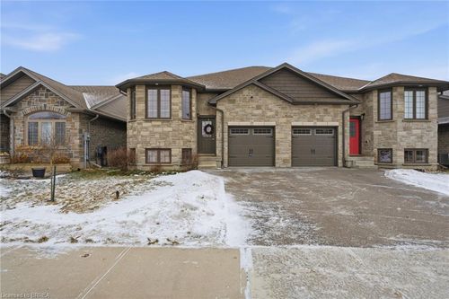 30 Schuyler St, Paris, ON, N3L0E5 | Card Image